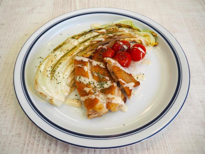 焼き白菜とチキンのサラダ