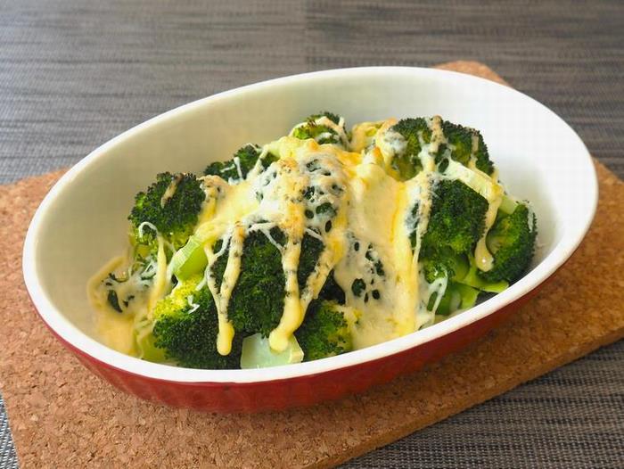 るごとブロッコリーの焼きサラダ