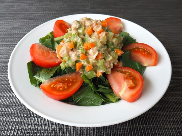 あまりがち野菜で!生小松菜とツナのサラダ