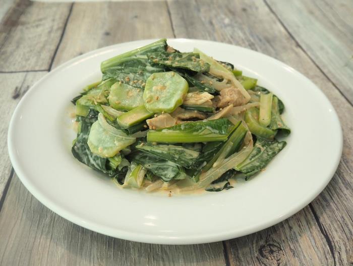 マヨネーズと焼肉のたれで!小松菜ともやしのナムルサラダ