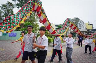 ドラゴン Tyler Shawn