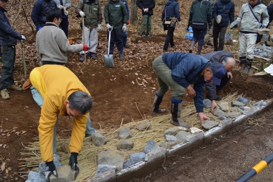 R7第2回雨庭づくり12