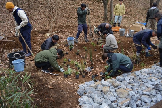 R7第2回雨庭づくり19