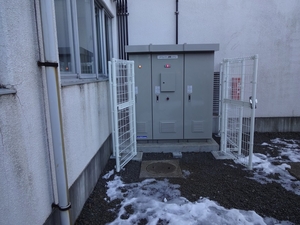 陵南中学校の蓄電池