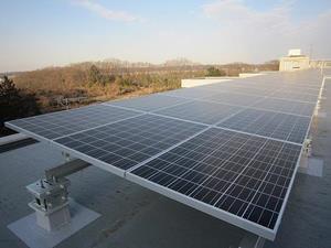 城山中学校の太陽光パネル