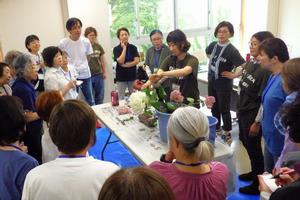 さし芽実習の様子