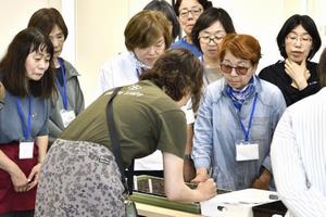 種まき実習の様子