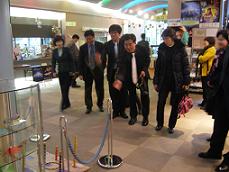 始興市教育視察訪問団の訪問の写真