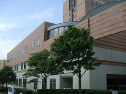 南大沢保健福祉センター西側